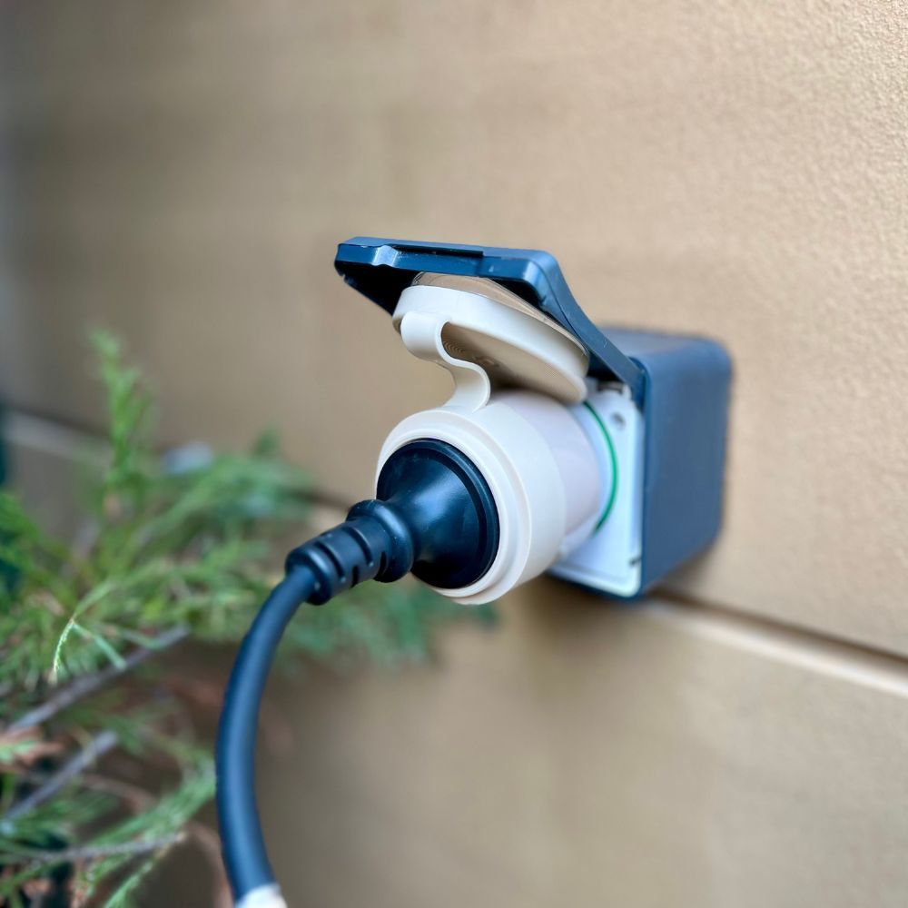 Shelly Outdoor Plug S Gen3 - Mocha - Image 2